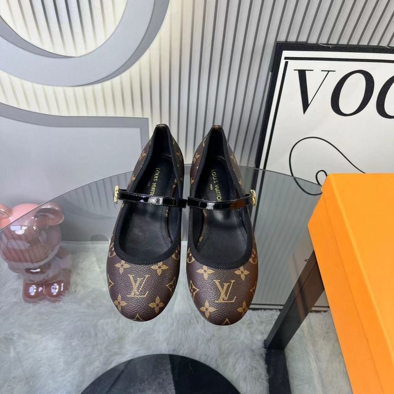 Louis Vuitton Flat Shoes